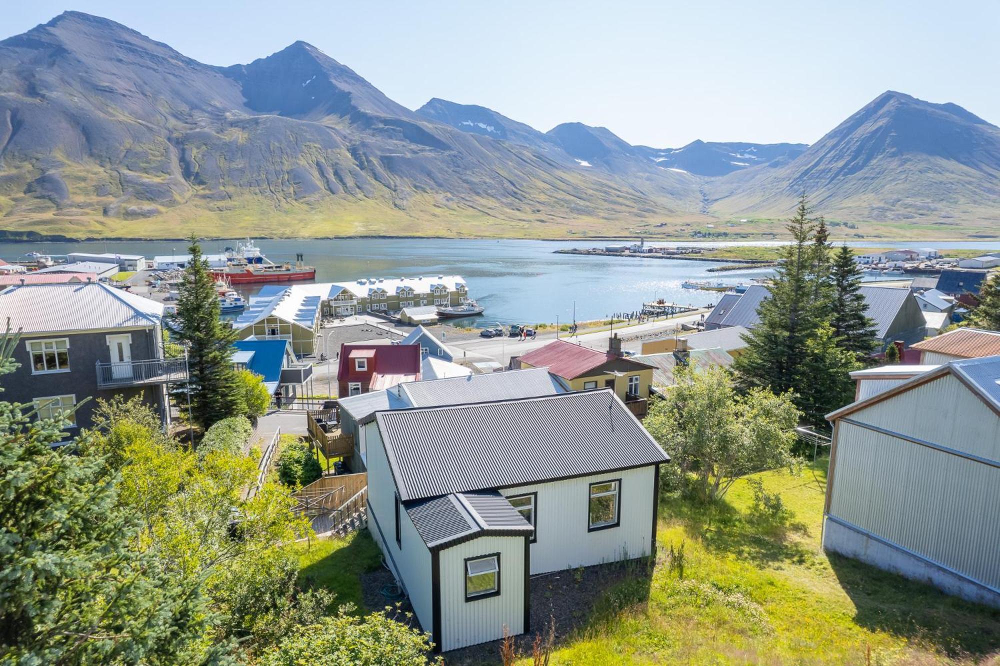 Landakot The Perfect Getaway By Staynorth Siglufjordur Exterior foto